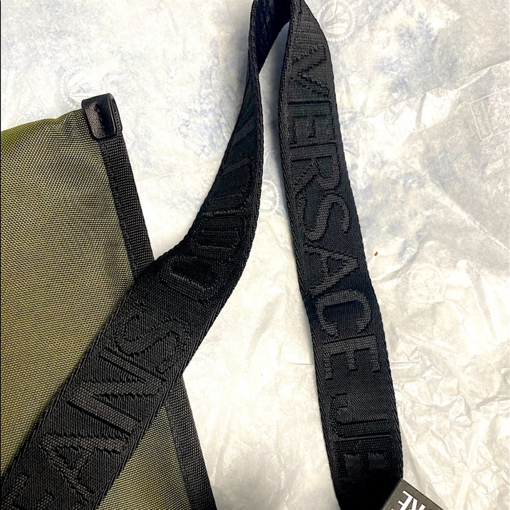 Versace couture Macro Logo collection techno fabric & leather messenger bag - Picture 12 of 16